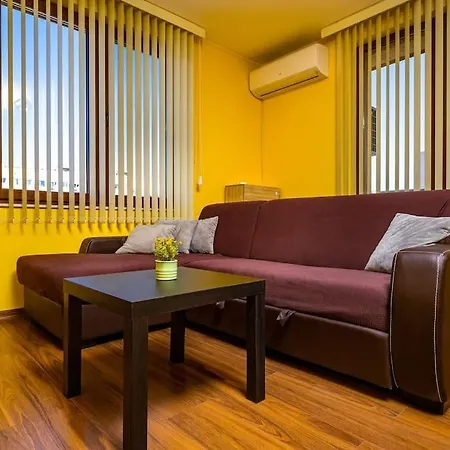 Center Aleko Konstantinov Apartment